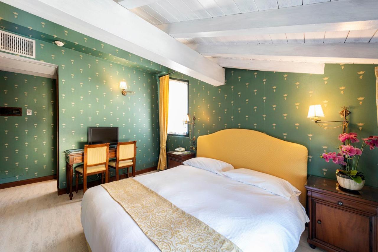 Hotel Du